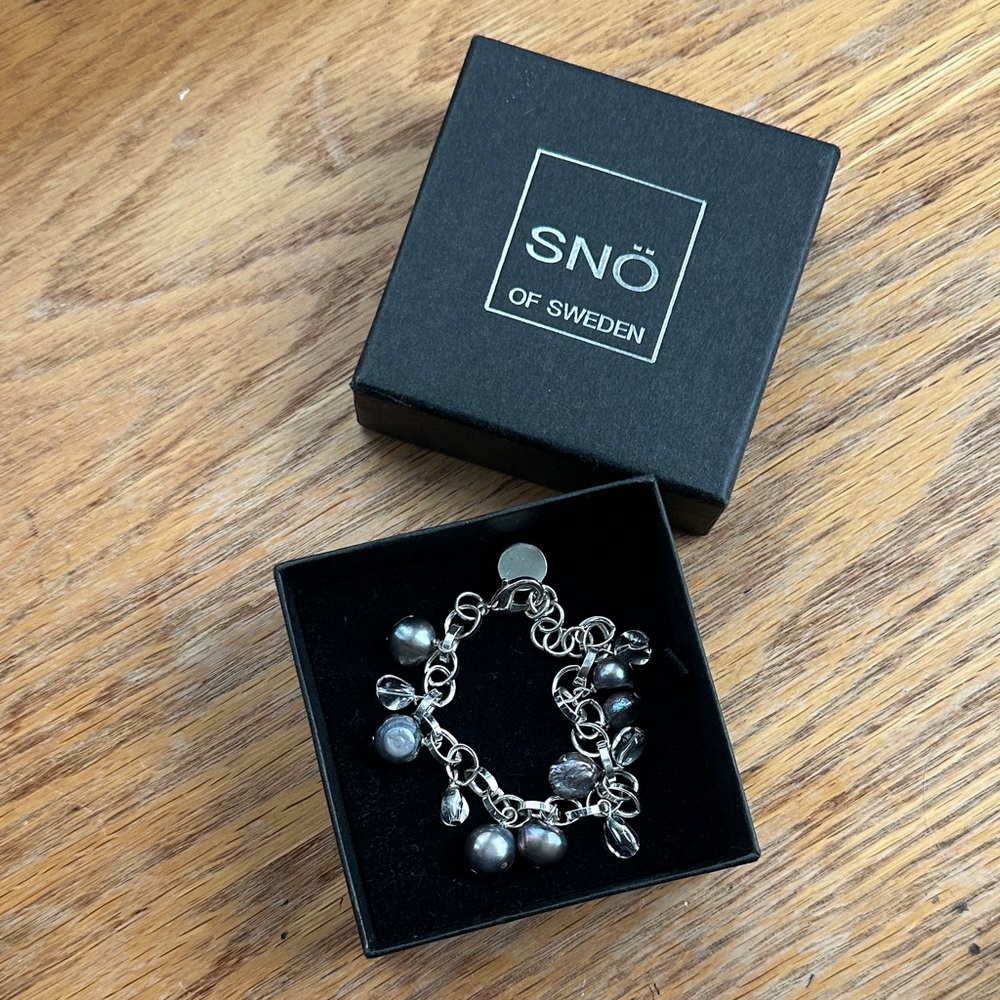 SNÖ of Sweden Pearl Charm Bracelet